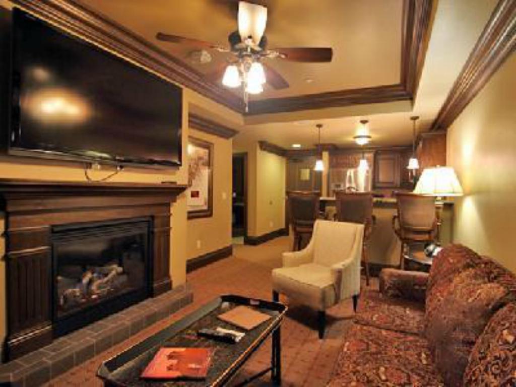 The Springs Resort & Spa Pagosa Springs Room photo