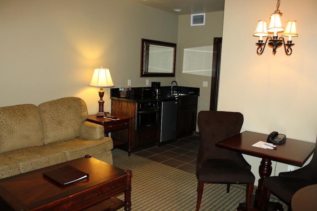 The Springs Resort & Spa Pagosa Springs Room photo