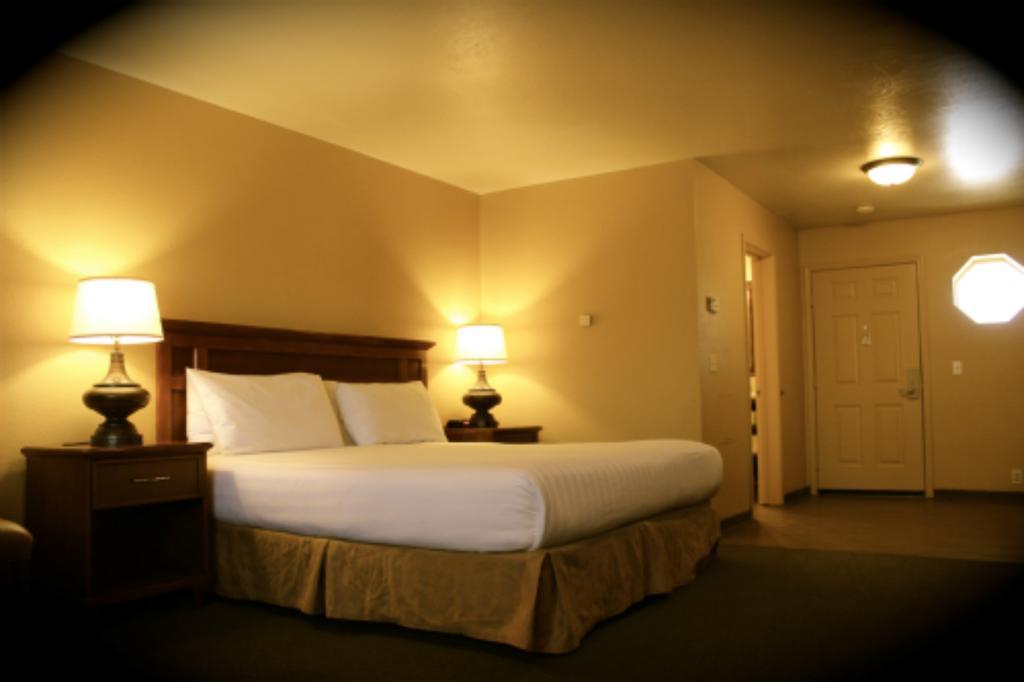 The Springs Resort & Spa Pagosa Springs Room photo